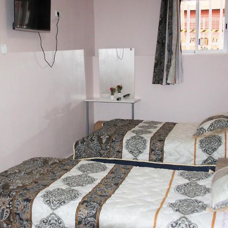 Pension La Lambra Azul Аликанте Екстериор снимка