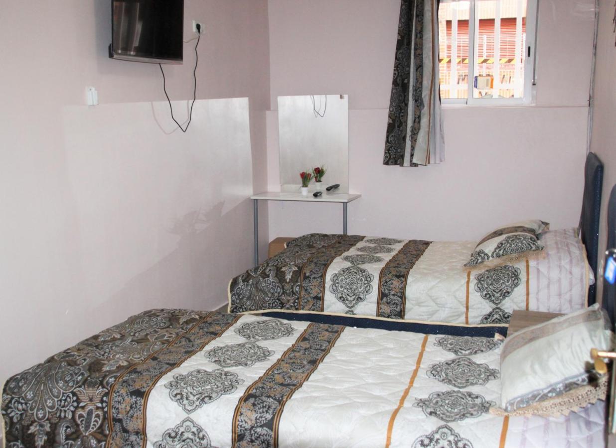 Pension La Lambra Azul Аликанте Екстериор снимка