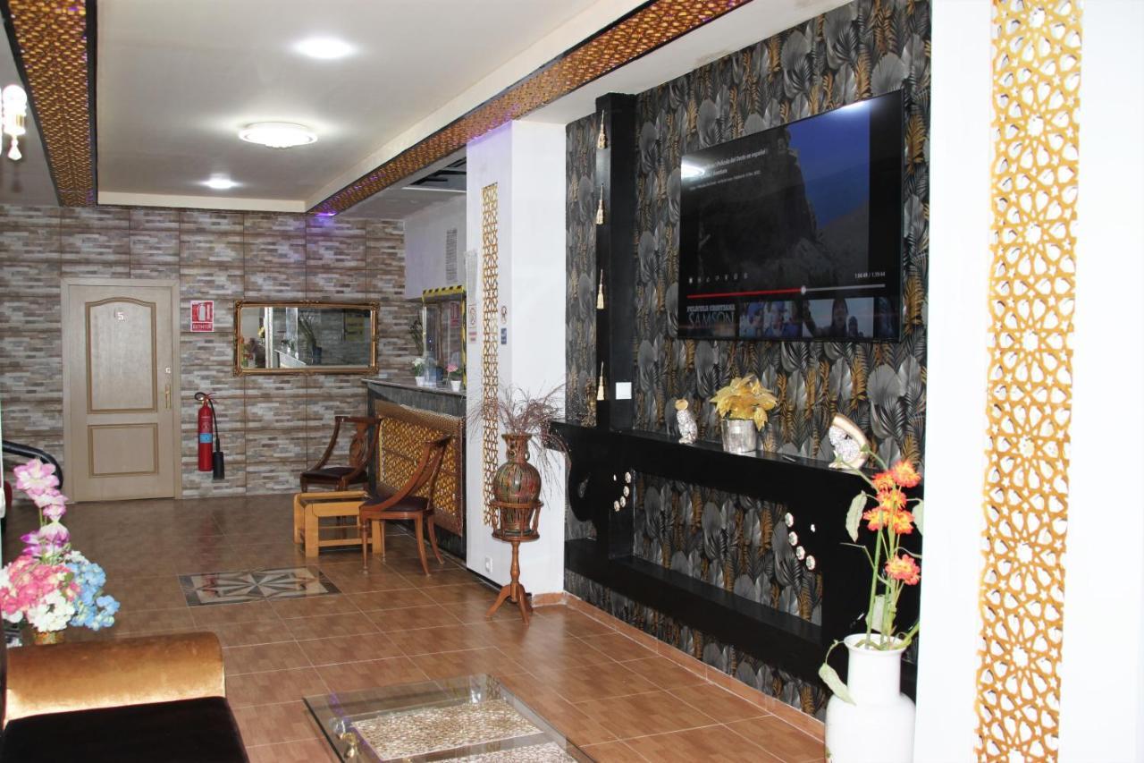 Pension La Lambra Azul Аликанте Екстериор снимка