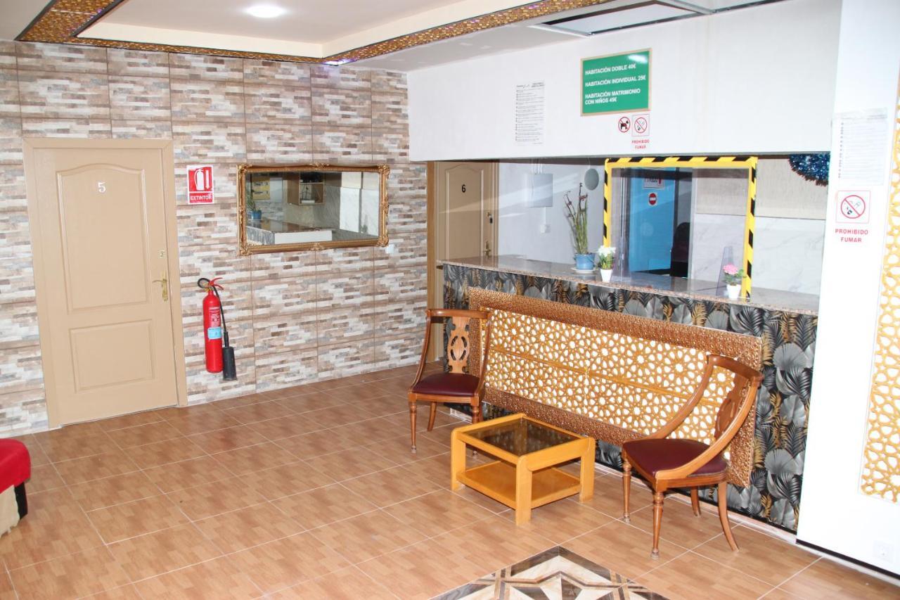 Pension La Lambra Azul Аликанте Екстериор снимка
