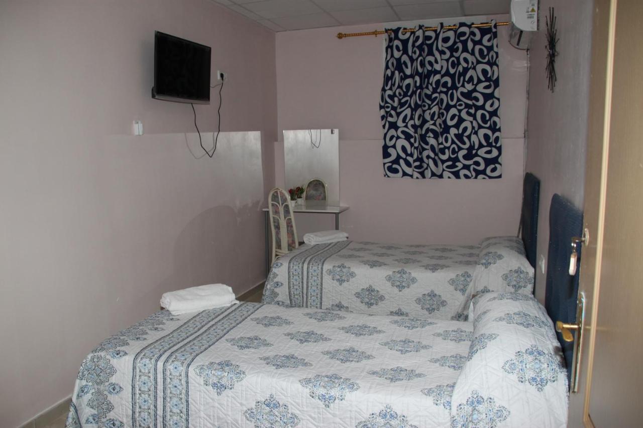 Pension La Lambra Azul Аликанте Екстериор снимка