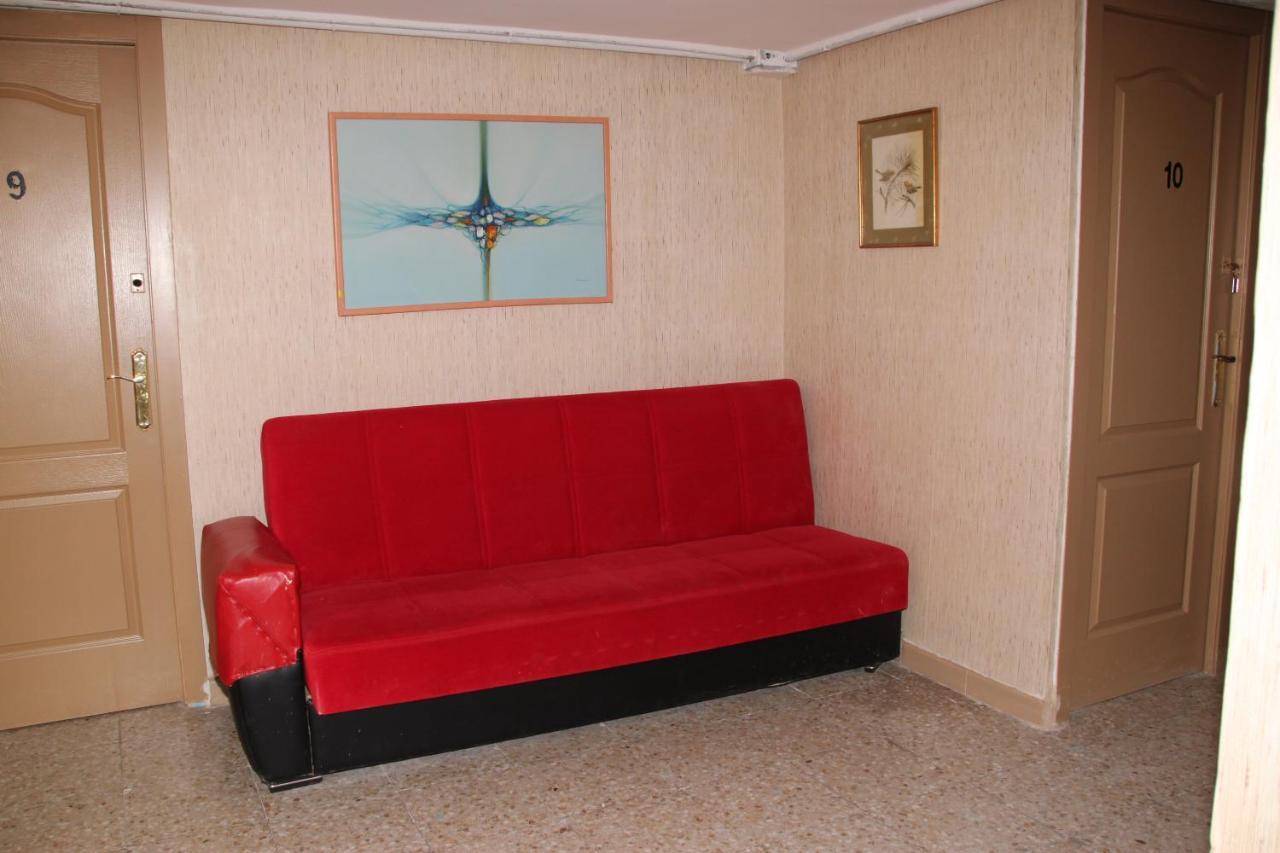 Pension La Lambra Azul Аликанте Екстериор снимка
