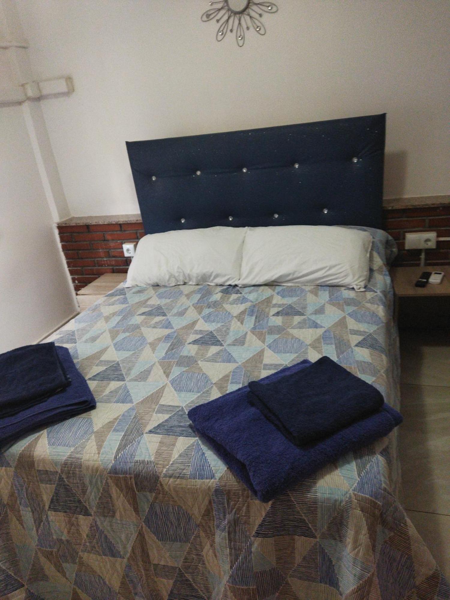 Pension La Lambra Azul Аликанте Стая снимка